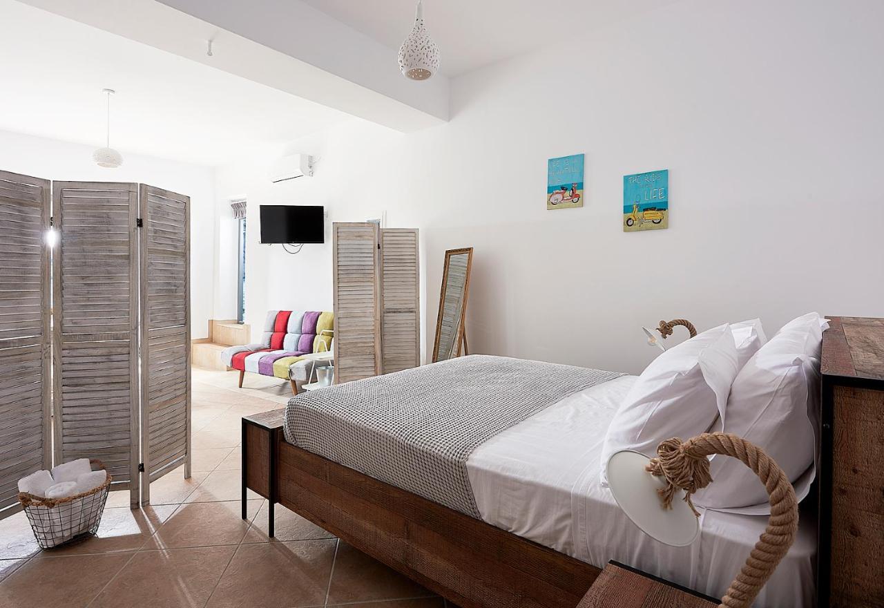 Miramare Luxury Apartments Firopotamos Экстерьер фото